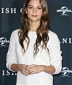Filename=018.jpg
Filesize=1086KiB
Dimensions=3142x4724
Date added=F d, Y 018.jpg